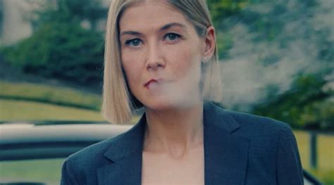 I Care a Lot - Un thriller provocatorio e spietato con Rosamund Pike alle stelle!